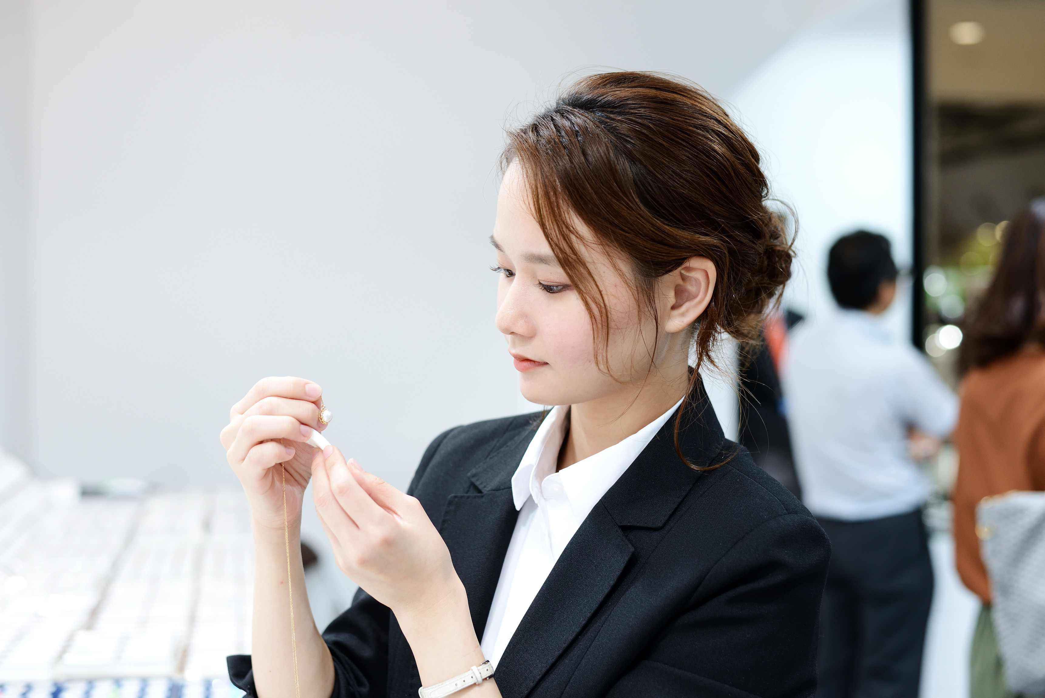 「敷居の高さをなくしたい」真珠ジュエリーを身近に感じてもらうための工夫